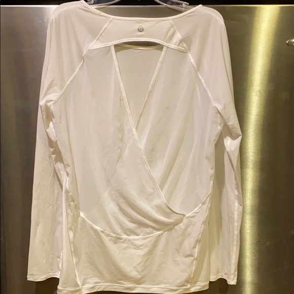 Lululemon back into it - Picture 4 of 4